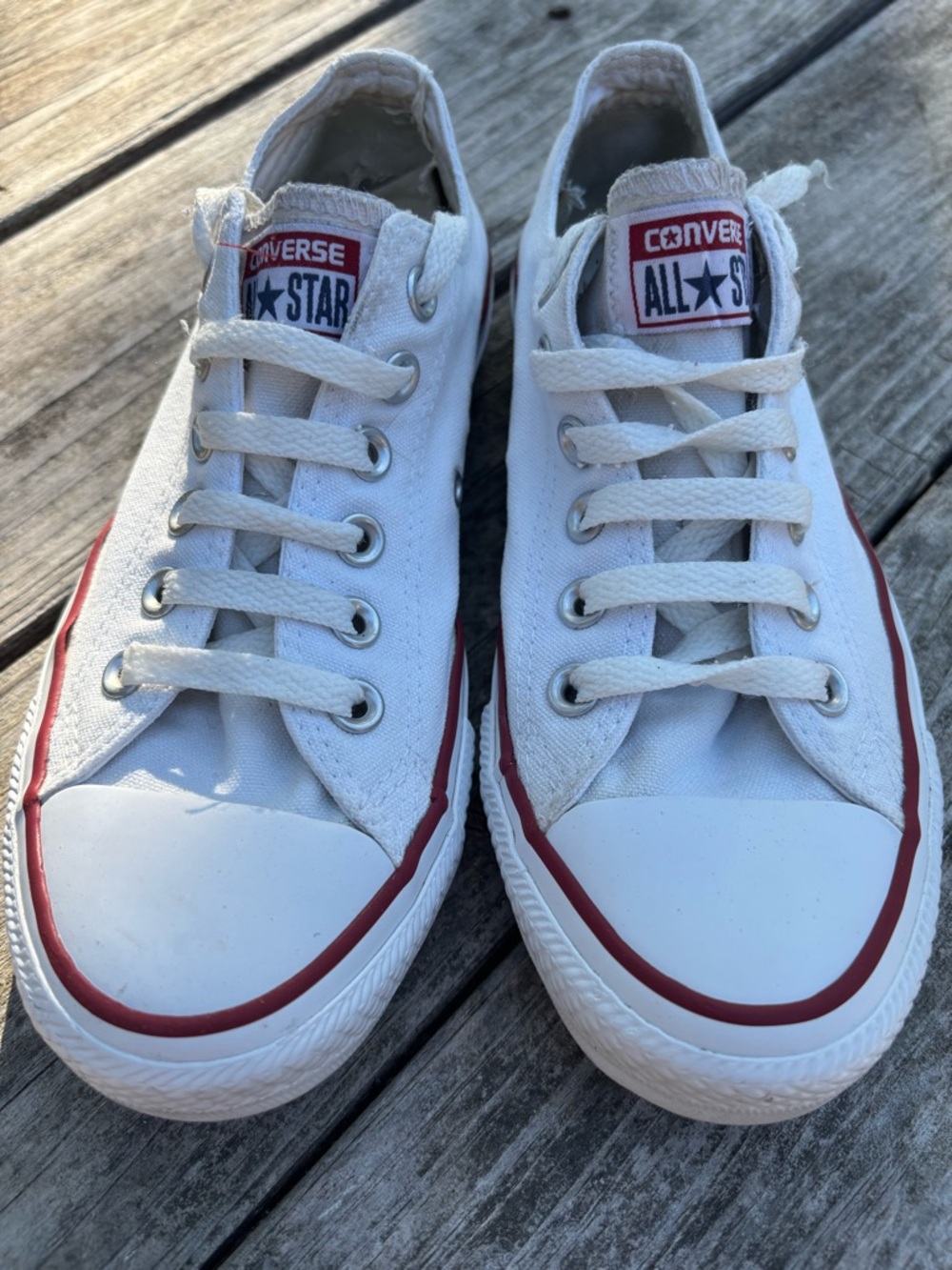 Converse White Canvas Low-Top Sneakers with Red Trim Women size 7